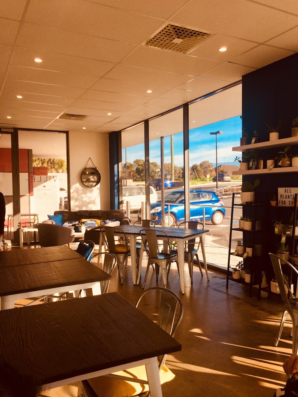 Thai By Night Restaurant